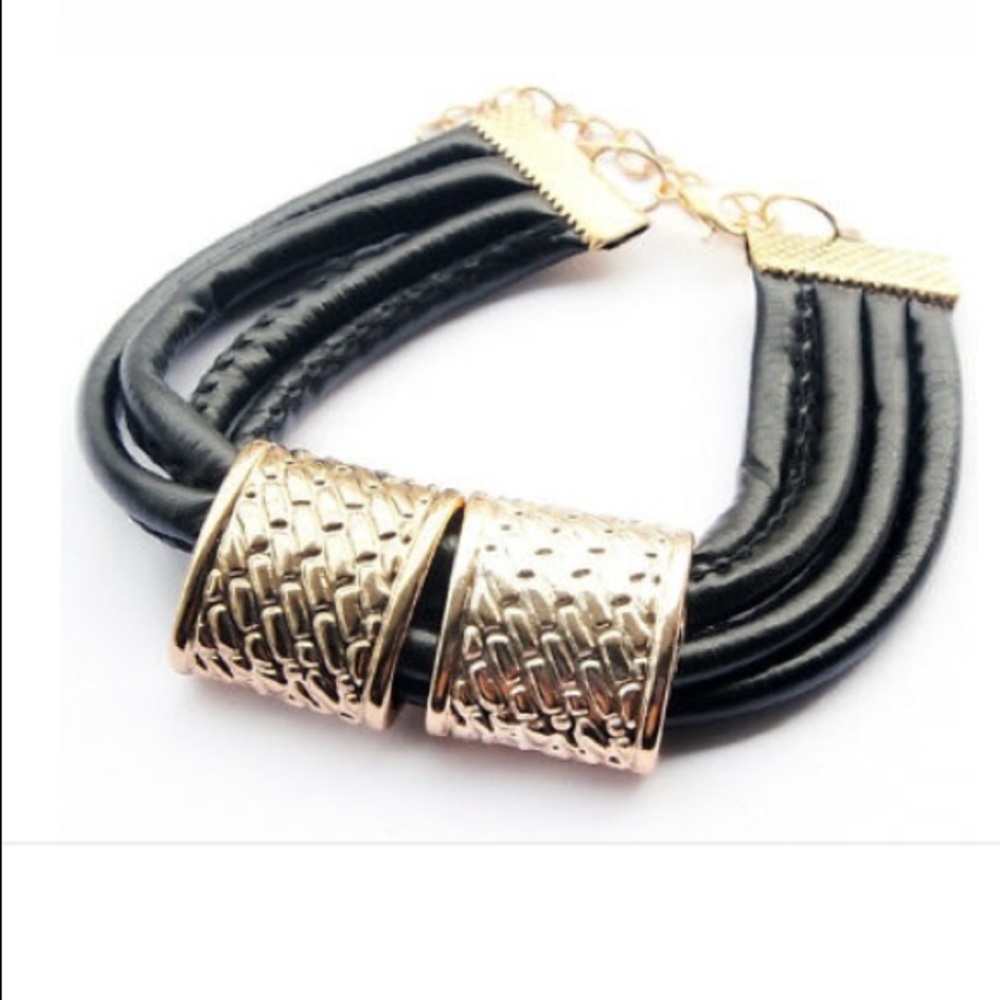❤️gorgeous Australian style gold&leather bracelet